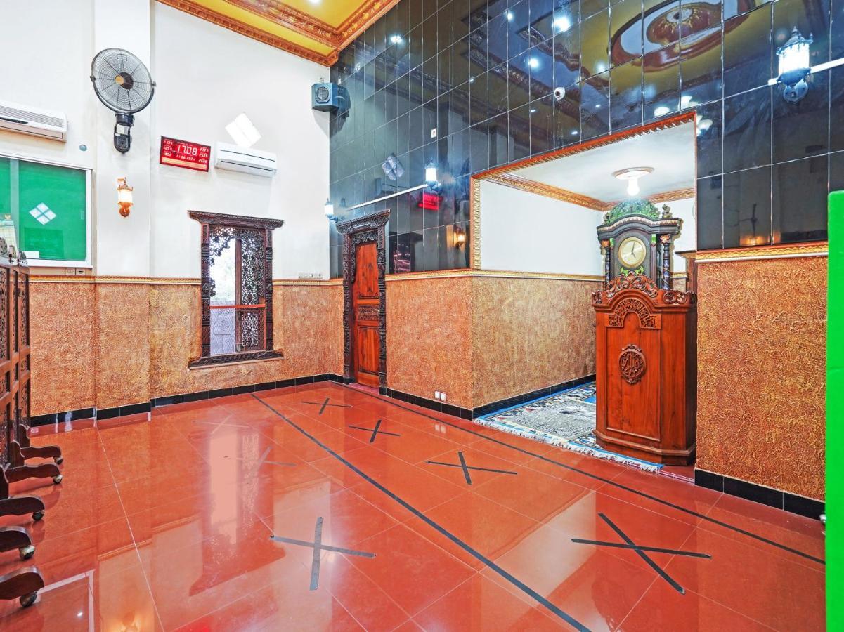 Oyo 90139 Arival Syariah Hotel